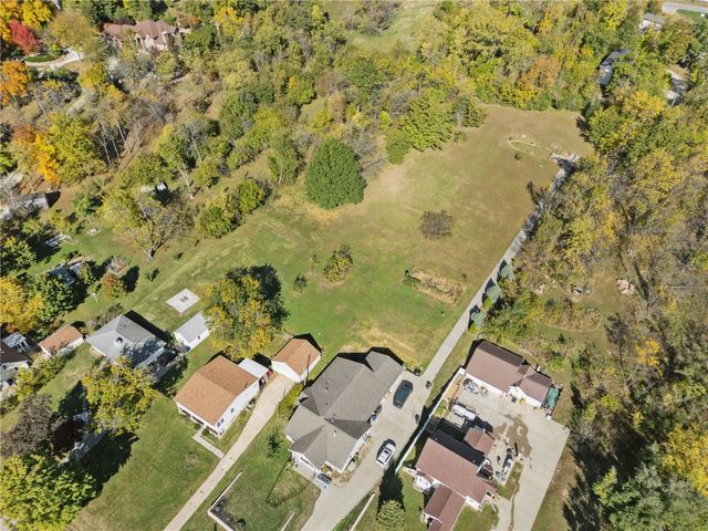 3600 Midway Drive SW, Cedar Rapids, IA 52405