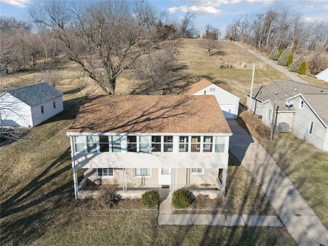 3600 Midway Drive SW, Cedar Rapids, IA 52405