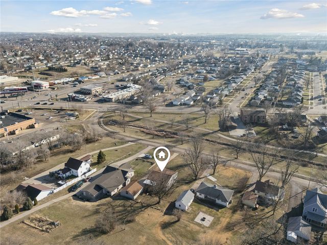 3600 Midway Drive SW, Cedar Rapids, IA 52405