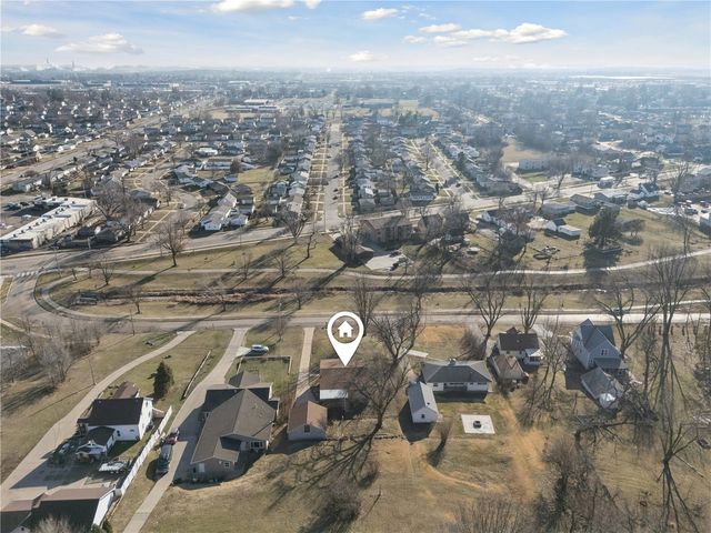 3600 Midway Drive SW, Cedar Rapids, IA 52405