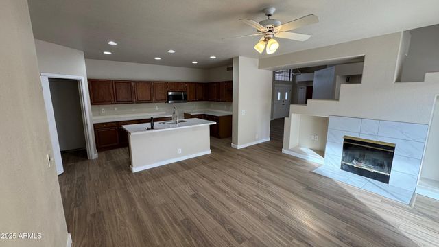 5839 E JENSEN Street, Mesa, AZ 85205