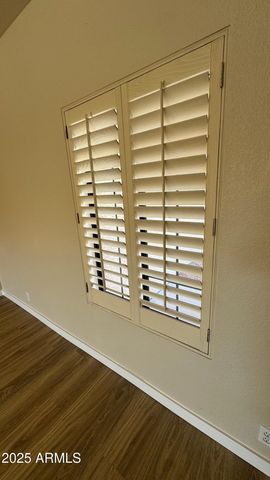 5839 E JENSEN Street, Mesa, AZ 85205