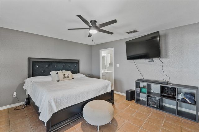 722 Oriole St, Corpus Christi, TX 78418