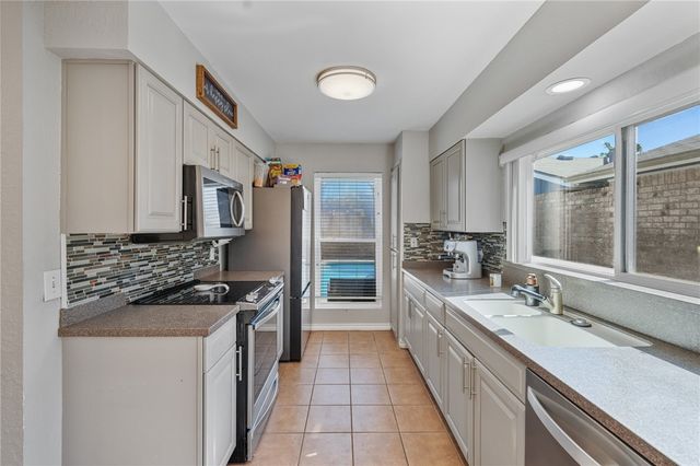 722 Oriole St, Corpus Christi, TX 78418