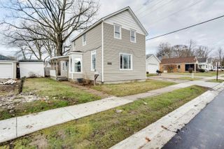513 N 6th Street, St Clair, MI 48079