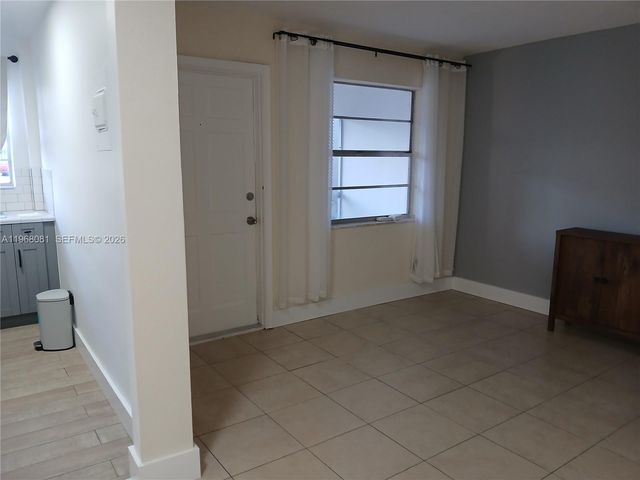 1700 Cleveland St 106, Hollywood, FL 33020