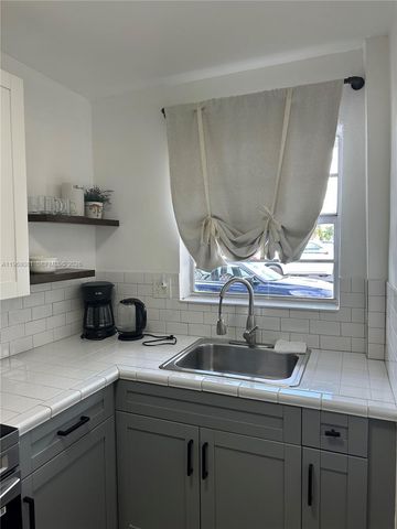 1700 Cleveland St 106, Hollywood, FL 33020