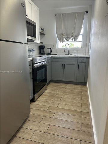 1700 Cleveland St 106, Hollywood, FL 33020