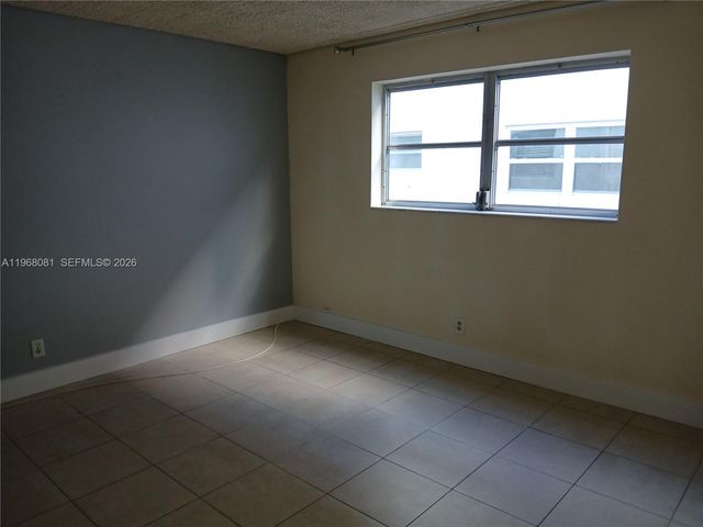 1700 Cleveland St 106, Hollywood, FL 33020