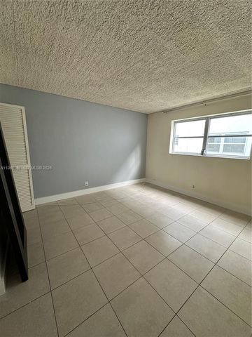 1700 Cleveland St 106, Hollywood, FL 33020