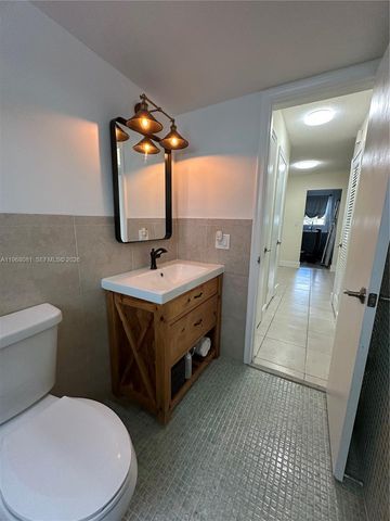 1700 Cleveland St 106, Hollywood, FL 33020