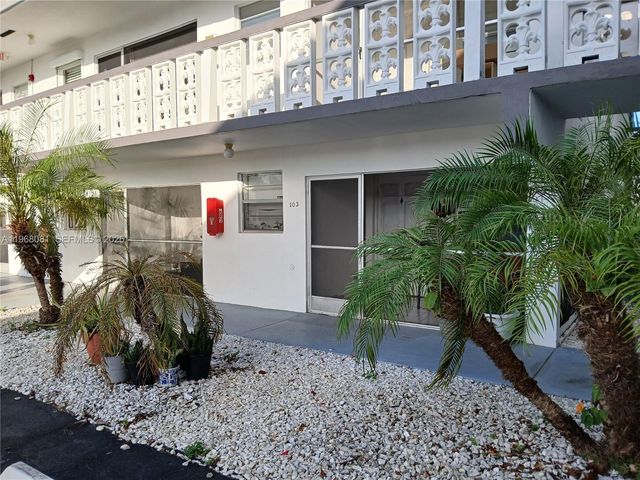 1700 Cleveland St 106, Hollywood, FL 33020