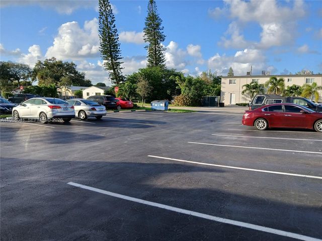 1700 Cleveland St 106, Hollywood, FL 33020