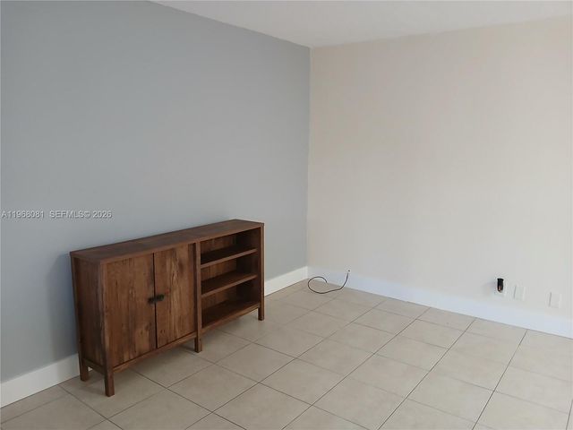 1700 Cleveland St 106, Hollywood, FL 33020