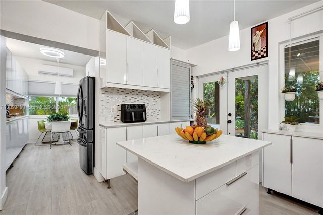 860 NE 127th Street, North Miami, FL 33161