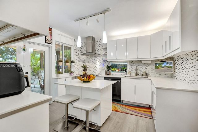 860 NE 127th Street, North Miami, FL 33161