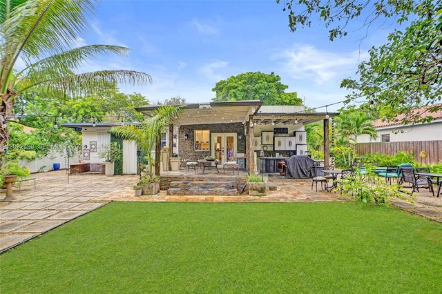 860 NE 127th Street, North Miami, FL 33161