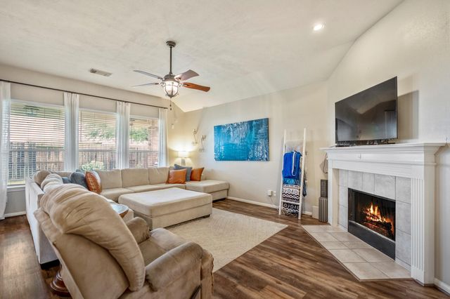 12706 Sienna Trails Drive, Tomball, TX 77377