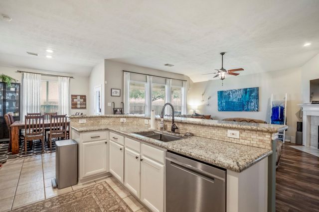 12706 Sienna Trails Drive, Tomball, TX 77377