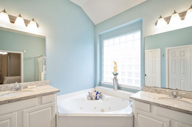 12706 Sienna Trails Drive, Tomball, TX 77377
