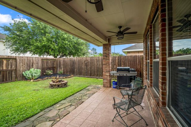 12706 Sienna Trails Drive, Tomball, TX 77377