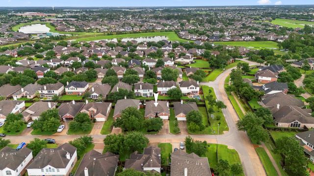 12706 Sienna Trails Drive, Tomball, TX 77377