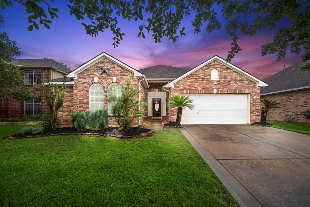 12706 Sienna Trails Drive, Tomball, TX 77377