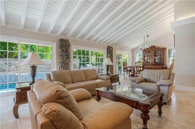 4615 White Oak, Encino, CA 91316