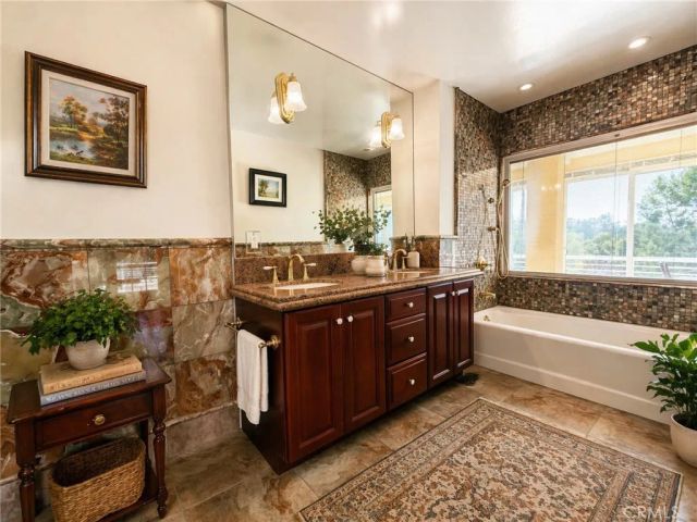 4615 White Oak, Encino, CA 91316
