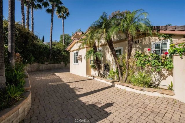 4615 White Oak, Encino, CA 91316