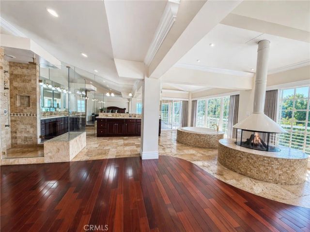 4615 White Oak, Encino, CA 91316