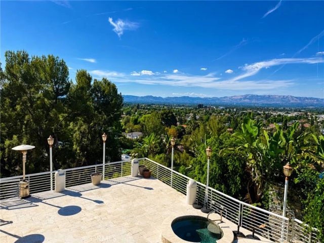 4615 White Oak, Encino, CA 91316