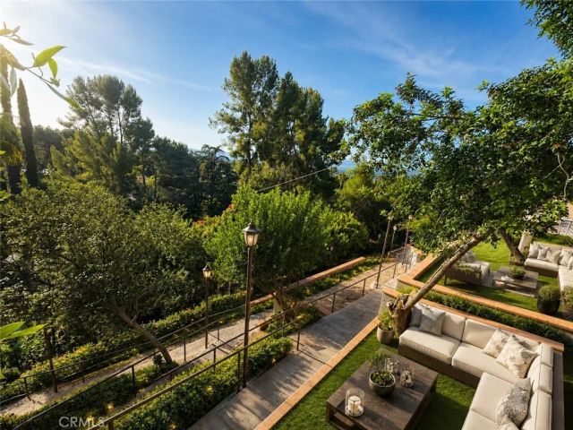 4615 White Oak, Encino, CA 91316