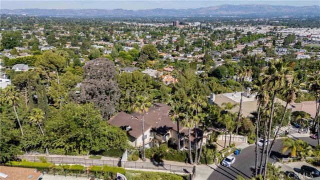 4615 White Oak, Encino, CA 91316