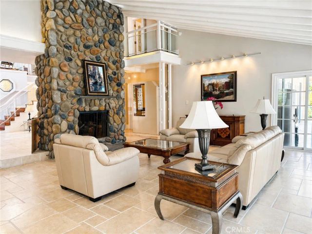 4615 White Oak, Encino, CA 91316