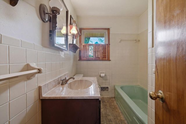 5011 Victoria ST, Roanoke, VA 24017