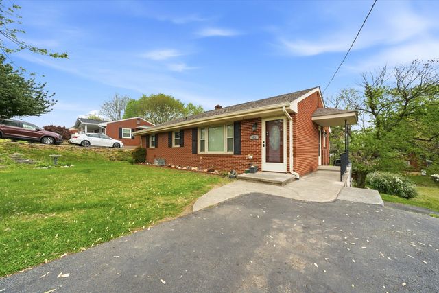 5011 Victoria ST, Roanoke, VA 24017
