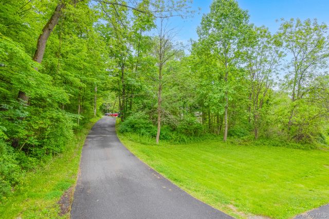 4-8 Donlo Drive, Fishkill, NY 12524