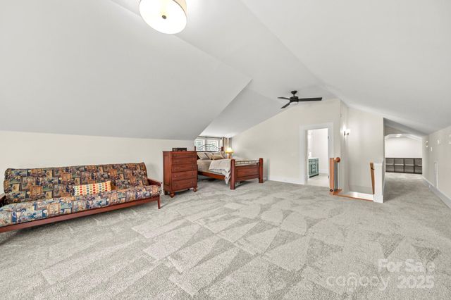 202 S Oak Street, Statesville, NC 28677