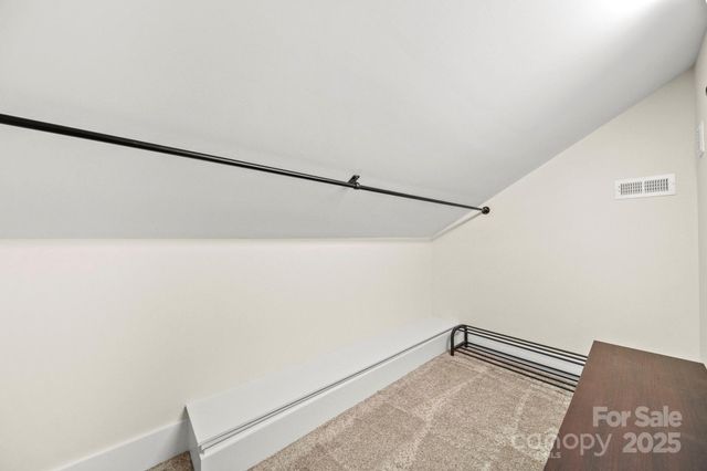 202 S Oak Street, Statesville, NC 28677