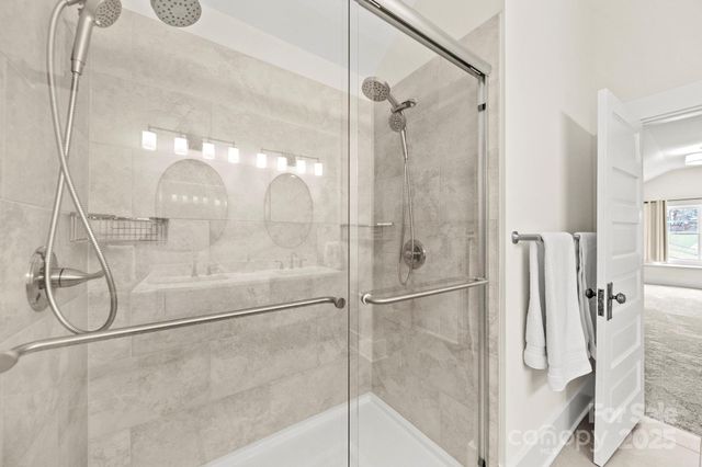 202 S Oak Street, Statesville, NC 28677