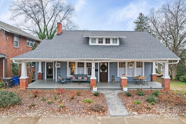 202 S Oak Street, Statesville, NC 28677