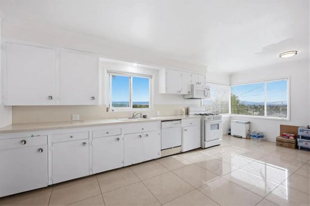 304 Edgerton Drive, San Bernardino, CA 92405