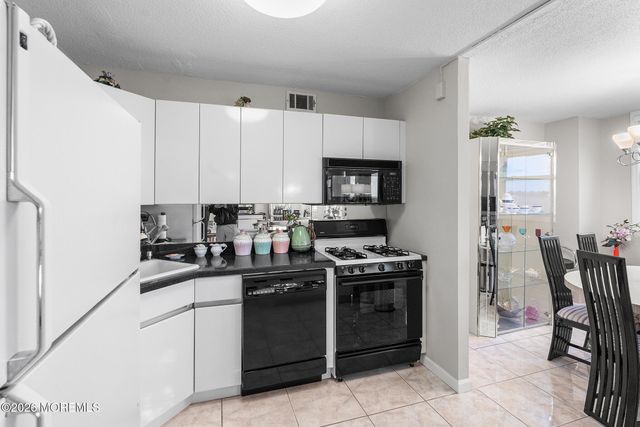 675 Ocean Avenue 5F, Long Branch, NJ 07740