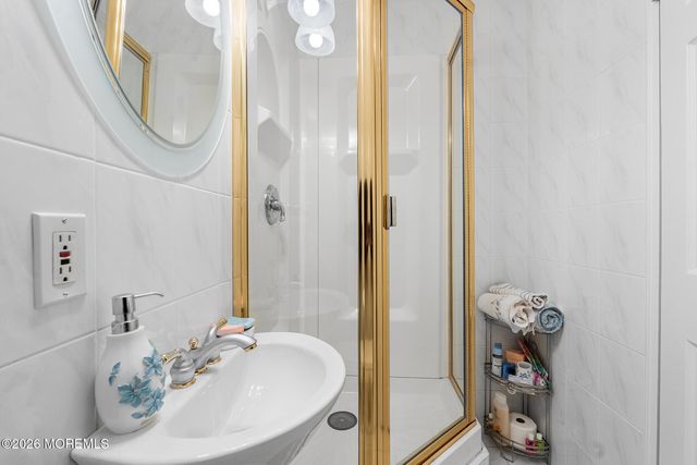 675 Ocean Avenue 5F, Long Branch, NJ 07740