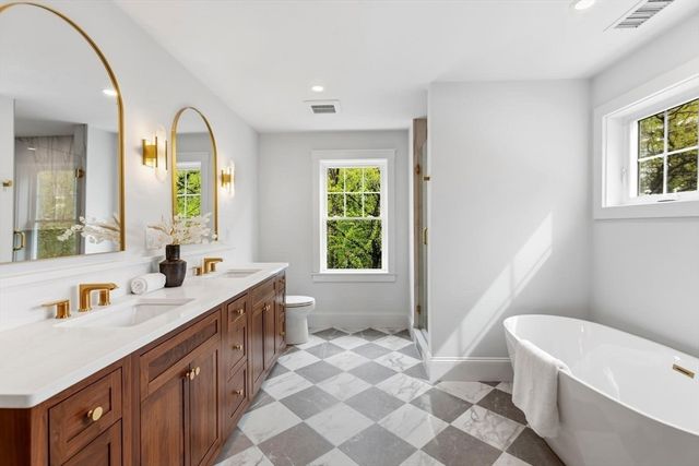 2 Westwood Rd, Lexington, MA 02420