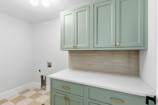2 Westwood Rd, Lexington, MA 02420
