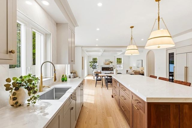 2 Westwood Rd, Lexington, MA 02420