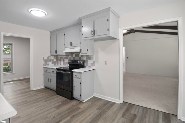 120 Pineview Drive, Easley, SC 29642