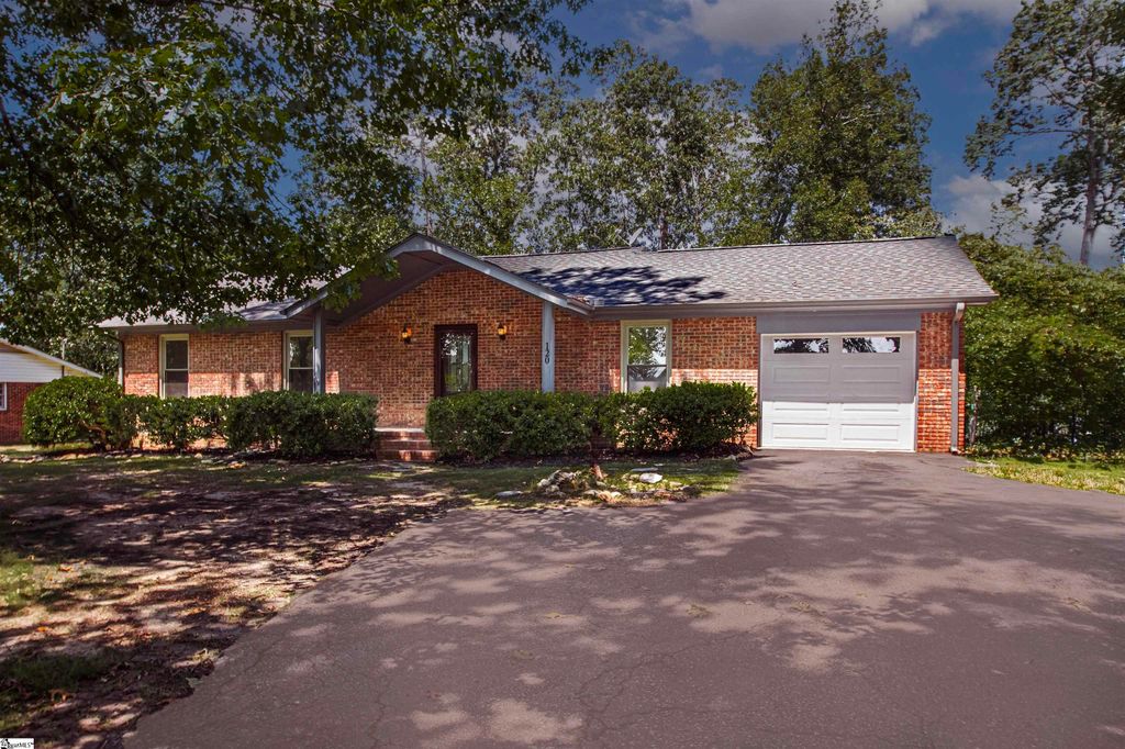 120 Pineview Drive, Easley, SC 29642